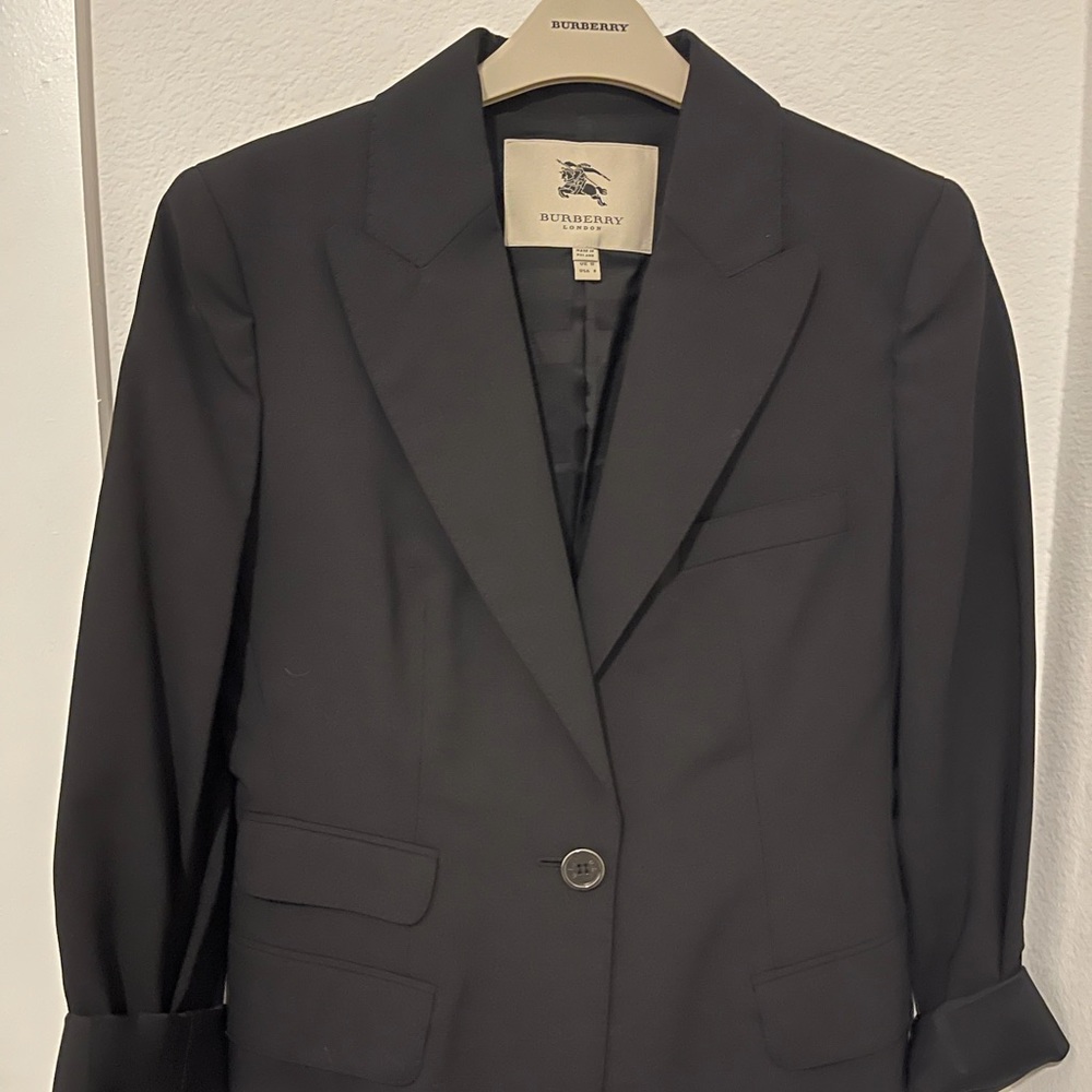 Burberry Blazer - NEW w/o tags, size US 8 - Black